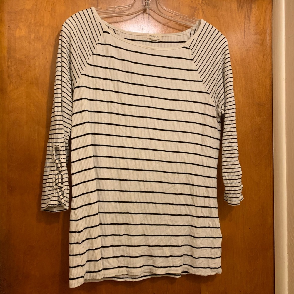 B2G1 free Striped top